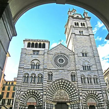 Garibaldi - Red Lights District (adults Only) * Genoa